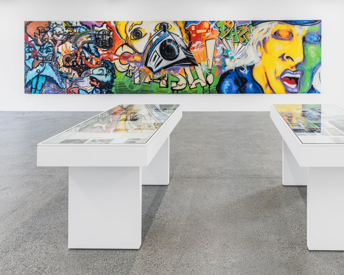 (g. à dr.) A-One, Crash & Daze, <em>sans titre</em>, spray sur toile, 195 x 800 cm, 1984. Courtoisie: Collection Speerstra, Bursins (CH) - Paris, photo : Théo Dufloo.